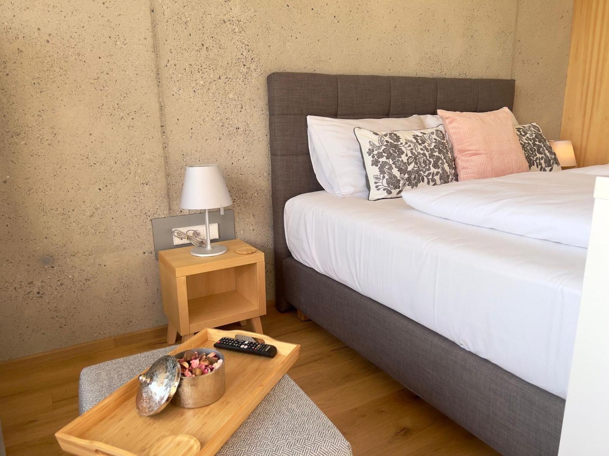 Hideaway An Der Weinstrasse - Pool & Sauna - Apartments Anderlage 施皮尔费尔德 客房 照片